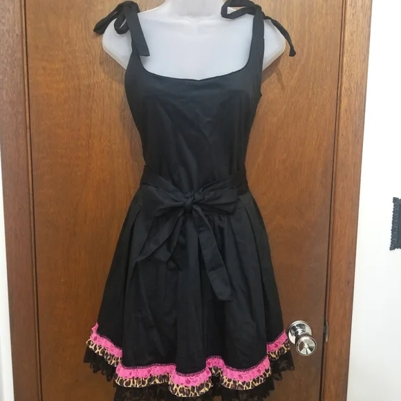 Pinky Pinups Strap Doll Dress - Picture 3 of 10